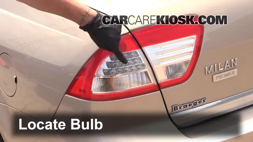 2006 Mercury Milan Premier 3.0L V6 Lights Tail Light (replace bulb)